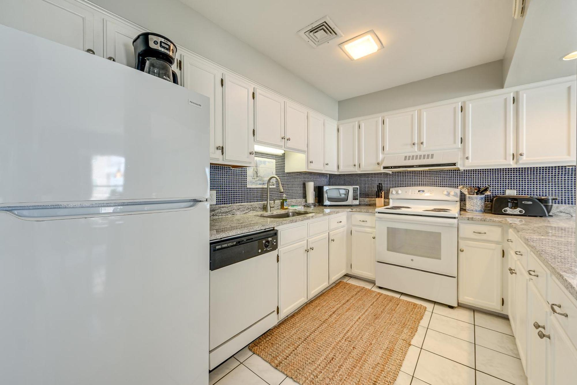 Sunny Seaside Condo With View - Walk To Beach Myrtle Beach Exterior photo